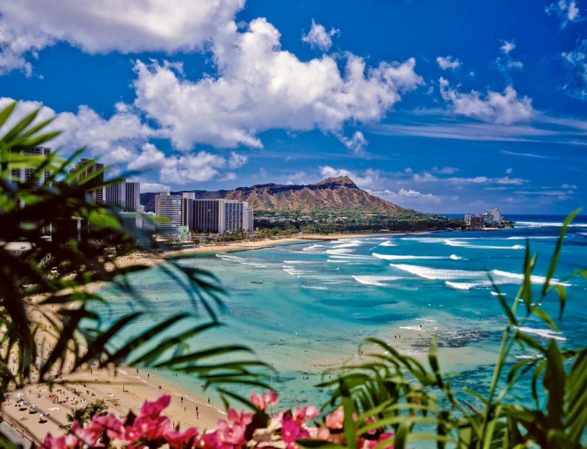 Upscale Penthouse With Ocean Views - Free Parking Lejlighed Honolulu Eksteriør billede