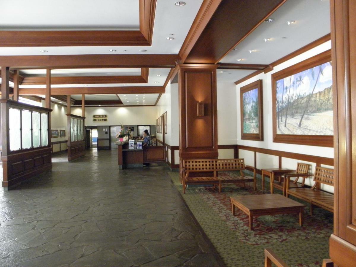 Upscale Penthouse With Ocean Views - Free Parking Lejlighed Honolulu Eksteriør billede