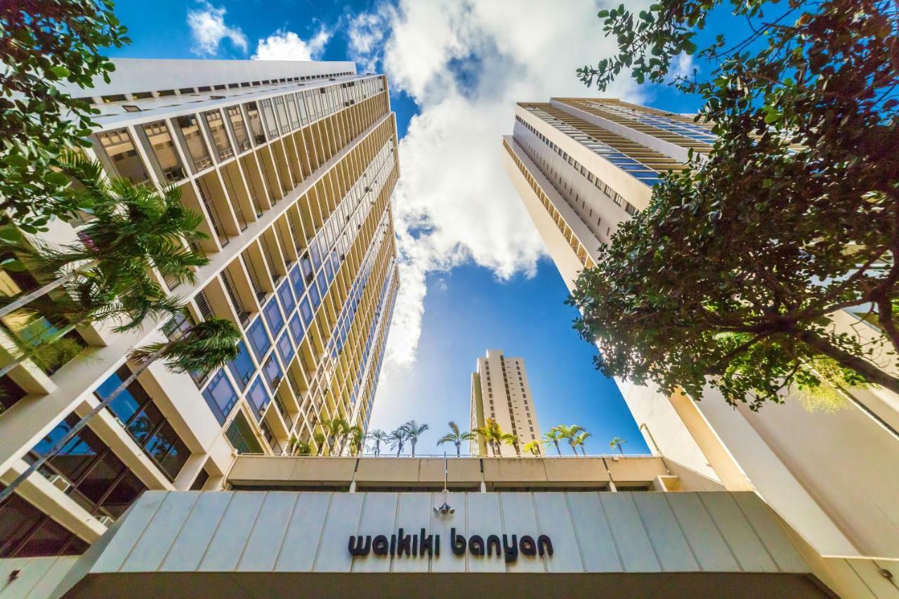Upscale Penthouse With Ocean Views - Free Parking Lejlighed Honolulu Eksteriør billede